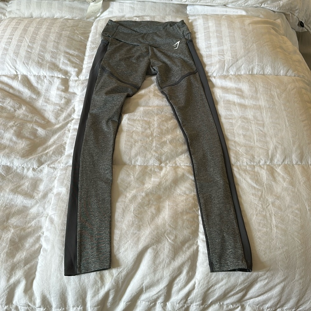 Gymshark Simply Mesh Panel Pocket Gray Leggings size Small